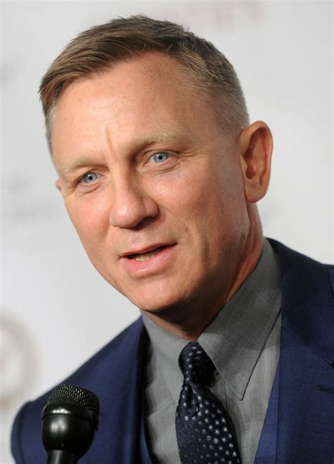 daniel craig haircut